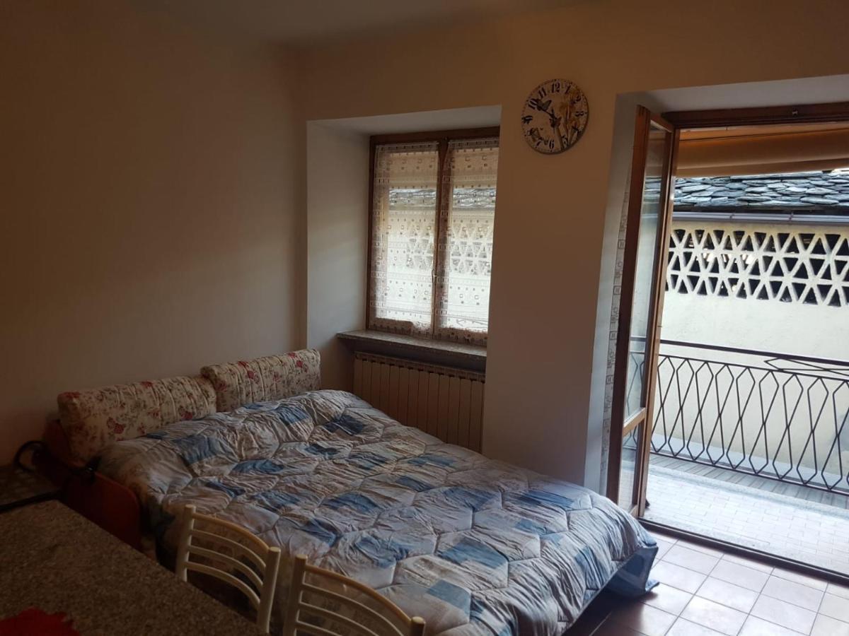 Appartement Casa Cippilippi à Saint-Vincent Extérieur photo